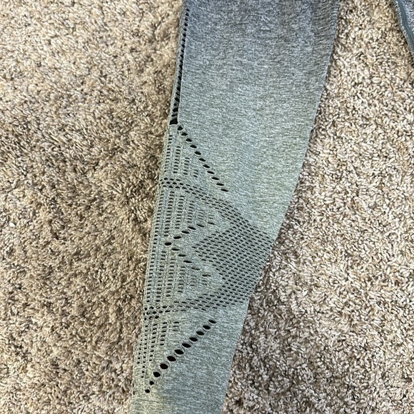 NWT Pink Cool & Comfy Seamless Ombré Yoga Pants - Picture 2 of 8